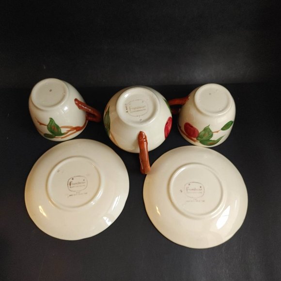 Vintage Franciscan Apple Tea Cups, Saucers & Creamer Lot 5 Pieces - Picture 5 of 9
